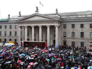 01/11/2014. Water Protests. Pictured people gather